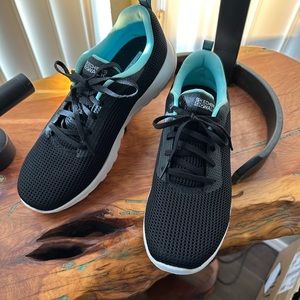 Sketchers go walks brand new no box